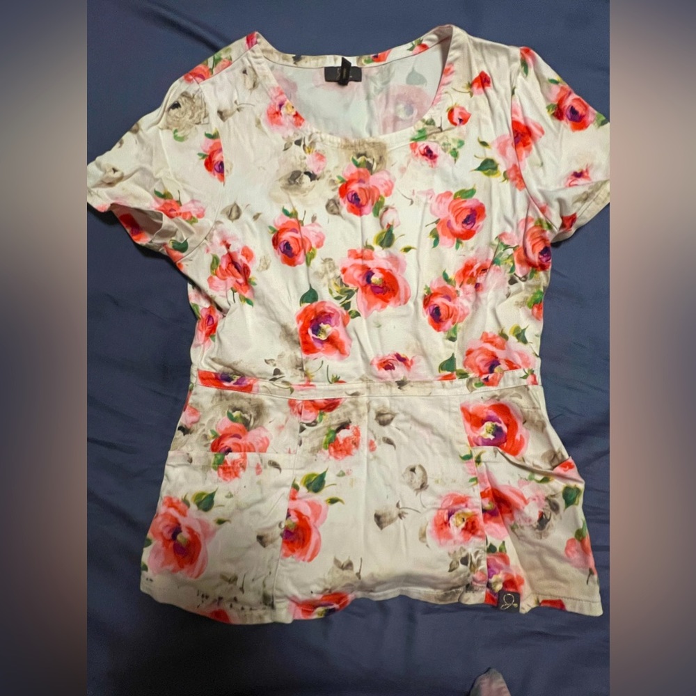 Januu Floral Scrub Top